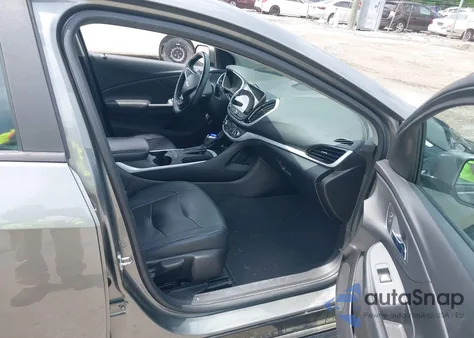 2017 Chevrolet Volt Lt z USA, uszkodzony, nr VIN 1G1RC6S57HU207735